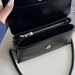 Women's Large Capacity Shoulder Bag Classic Style Handbag