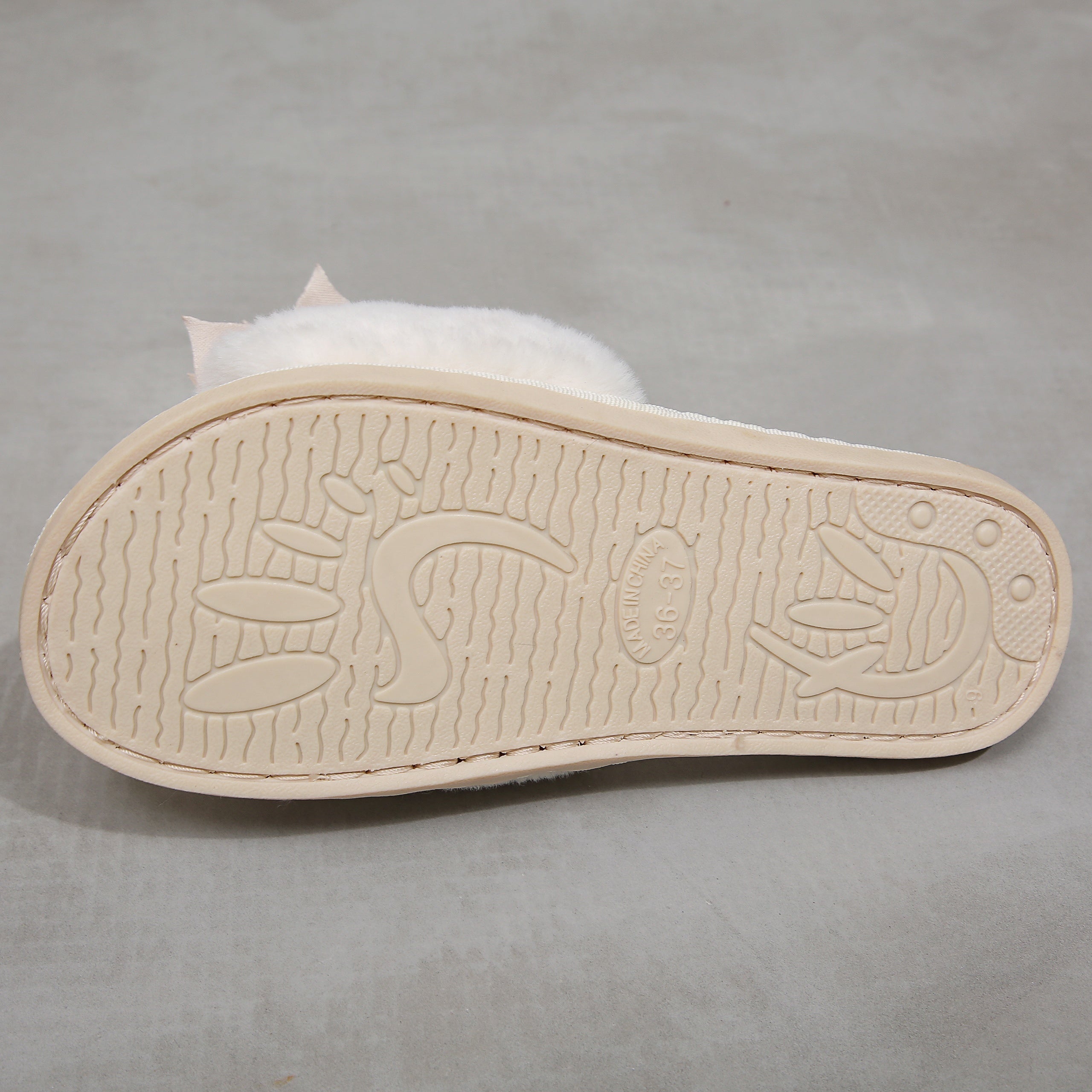 Women's Flower Decor Plush Slippers Lightweight Faux Fur Slip-Ons