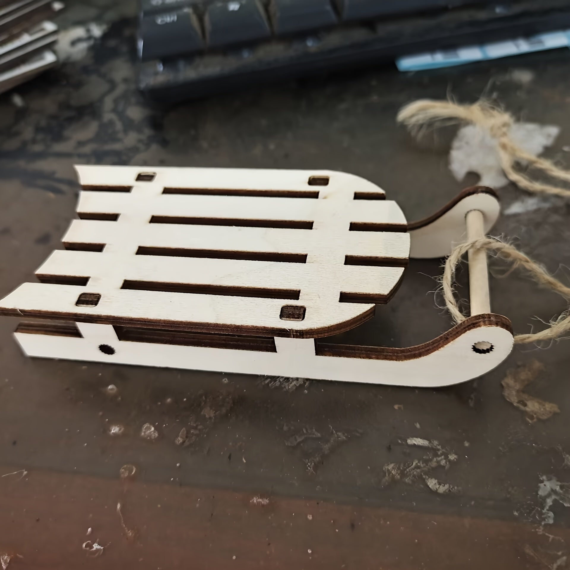 DIY Christmas Wooden Mini Sled Car Desktop Decoration