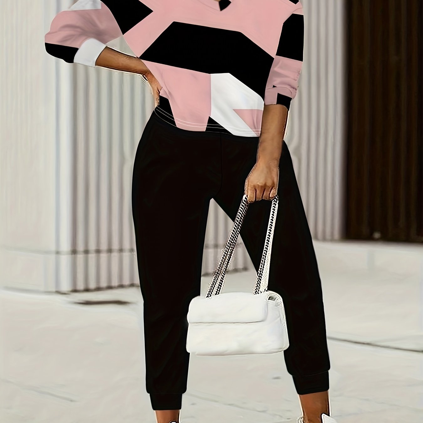 Women's Plus Geometric Print V Neck Top & Pants Outfits 2 Piece Set