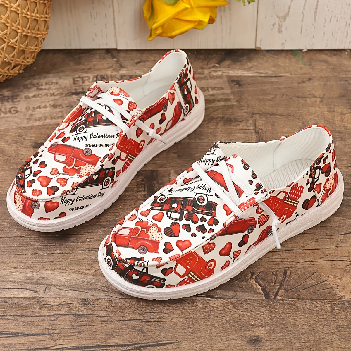 Women's Skateboard Shoes with Truck & Heart Patterns Flat Lace-up Shoes