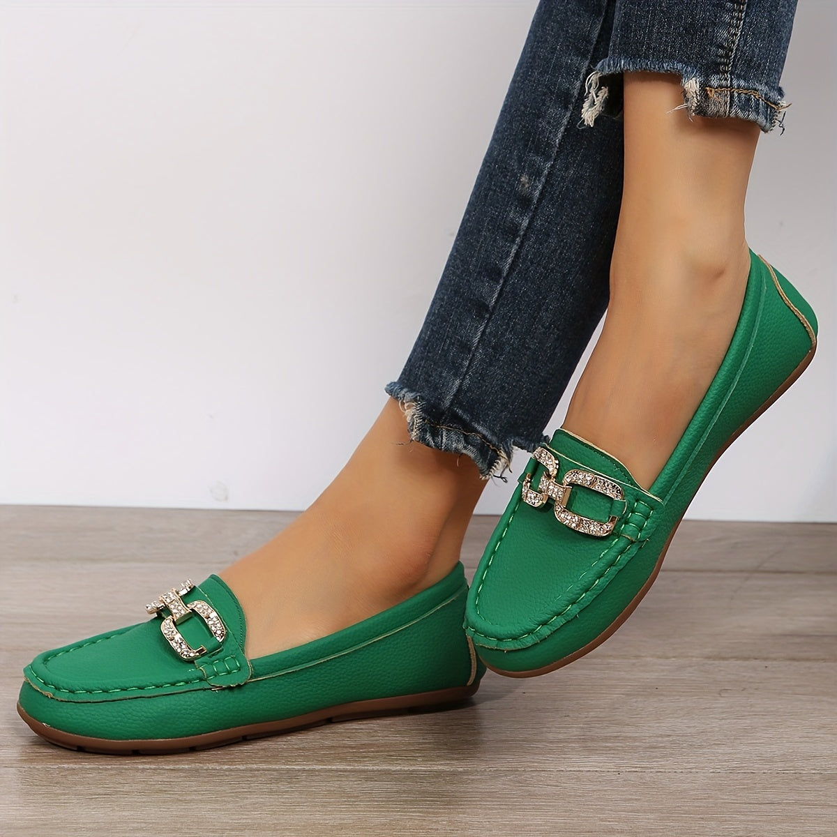 Women's Chain Decor Flat Loafers Slip On Soft Comfy Lightweight Daily Shoes