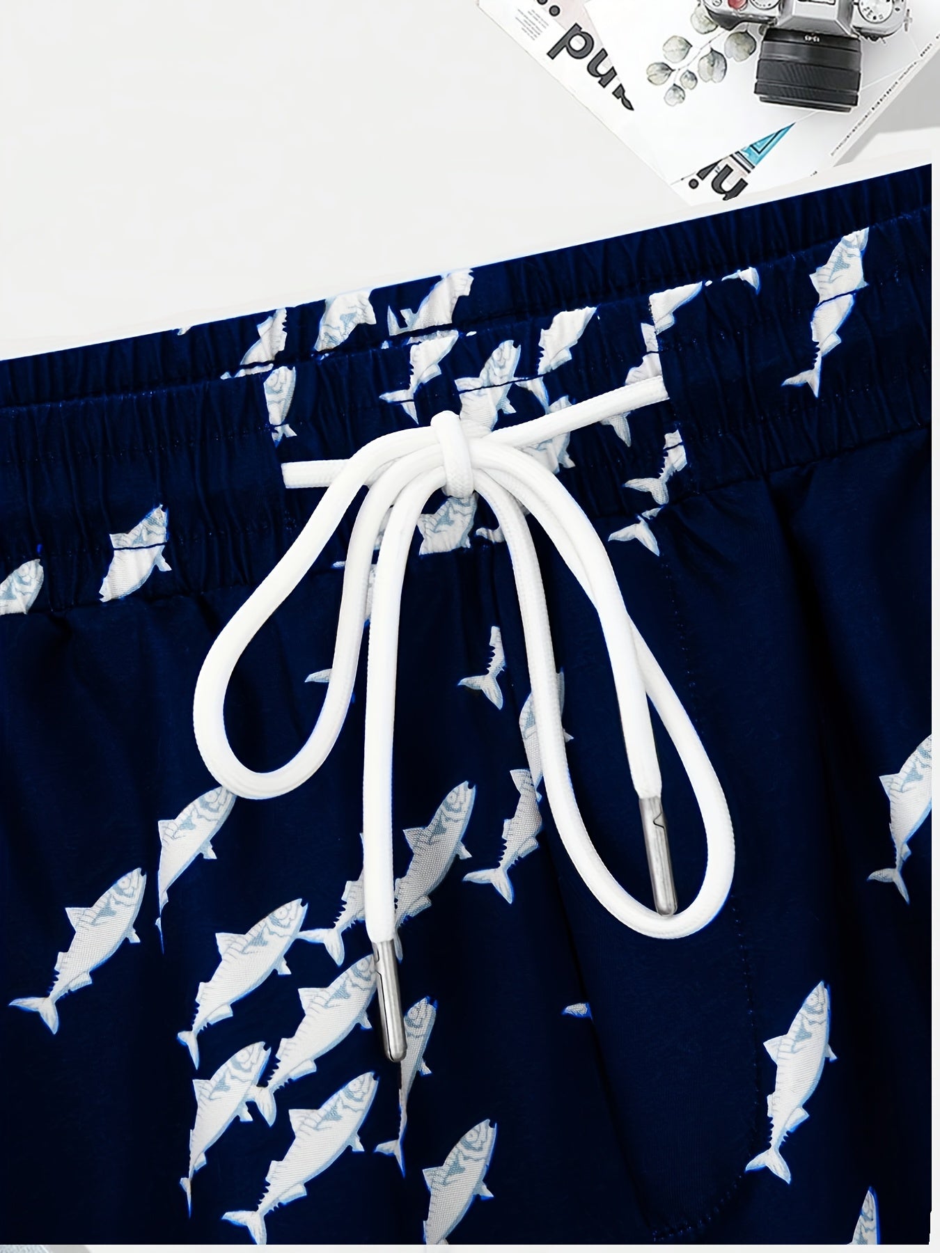 Men's Fish Graphic Drawstring Beach Shorts for Summer