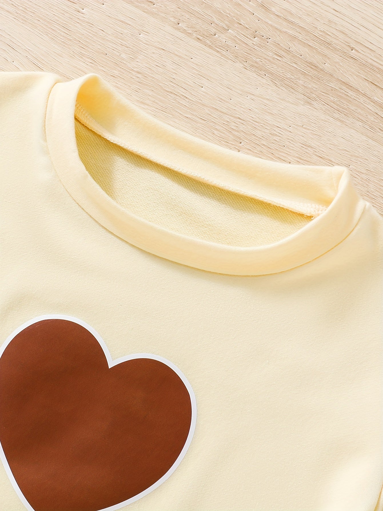 Heart Graphic Girl's 2pcs Long Sleeve Top & Skirt Set