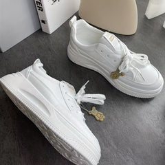 Women's Cartoon Bear Skate Shoes Charm Lace Up Platform