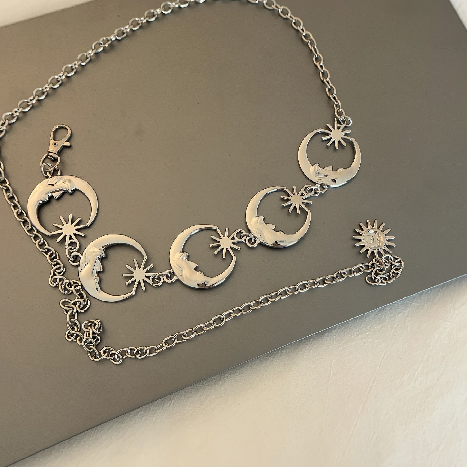 Vintage Style Moon Waist Chain Belt
