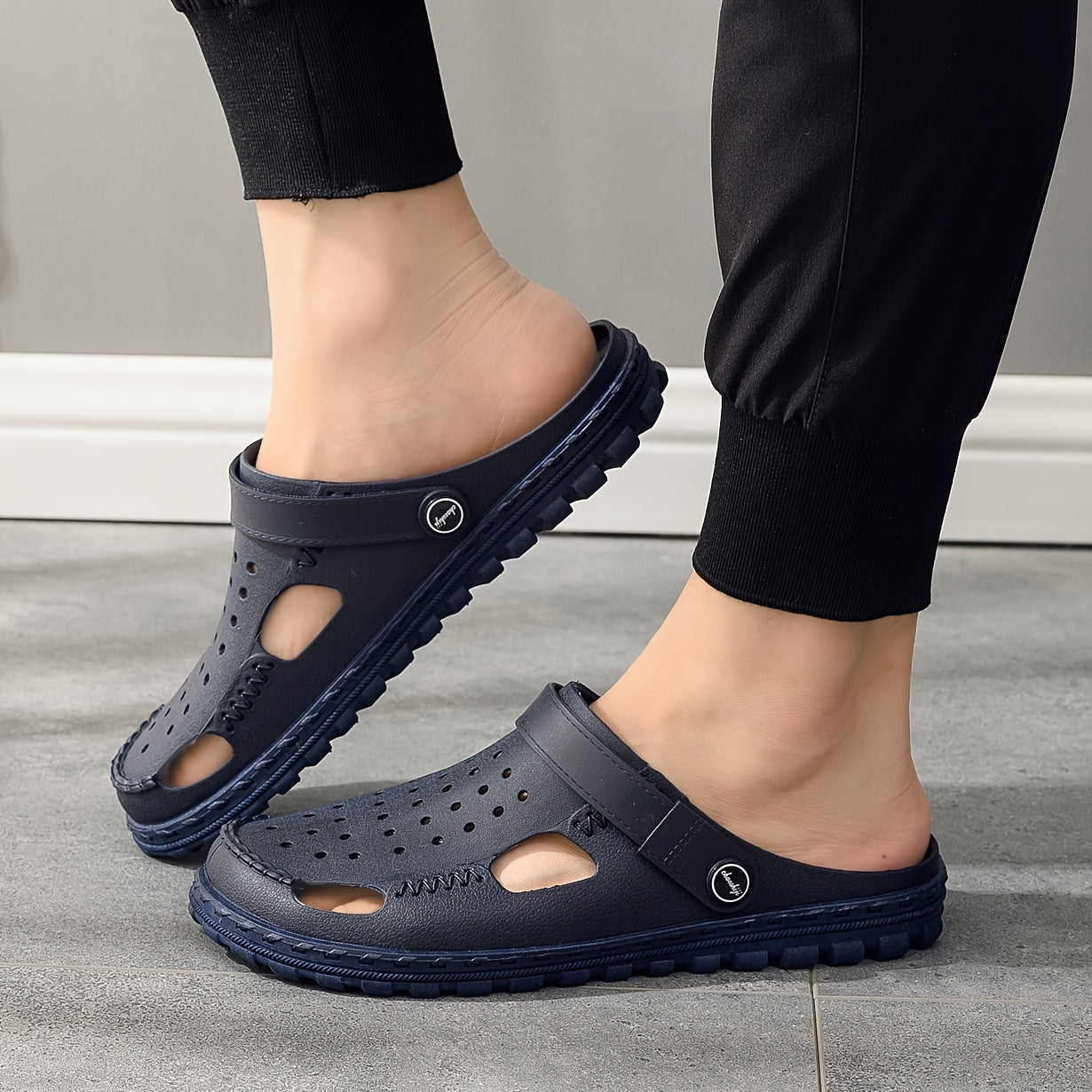 Men's Clogs Garden Shoes Lightweight Non slip Sandals Summer