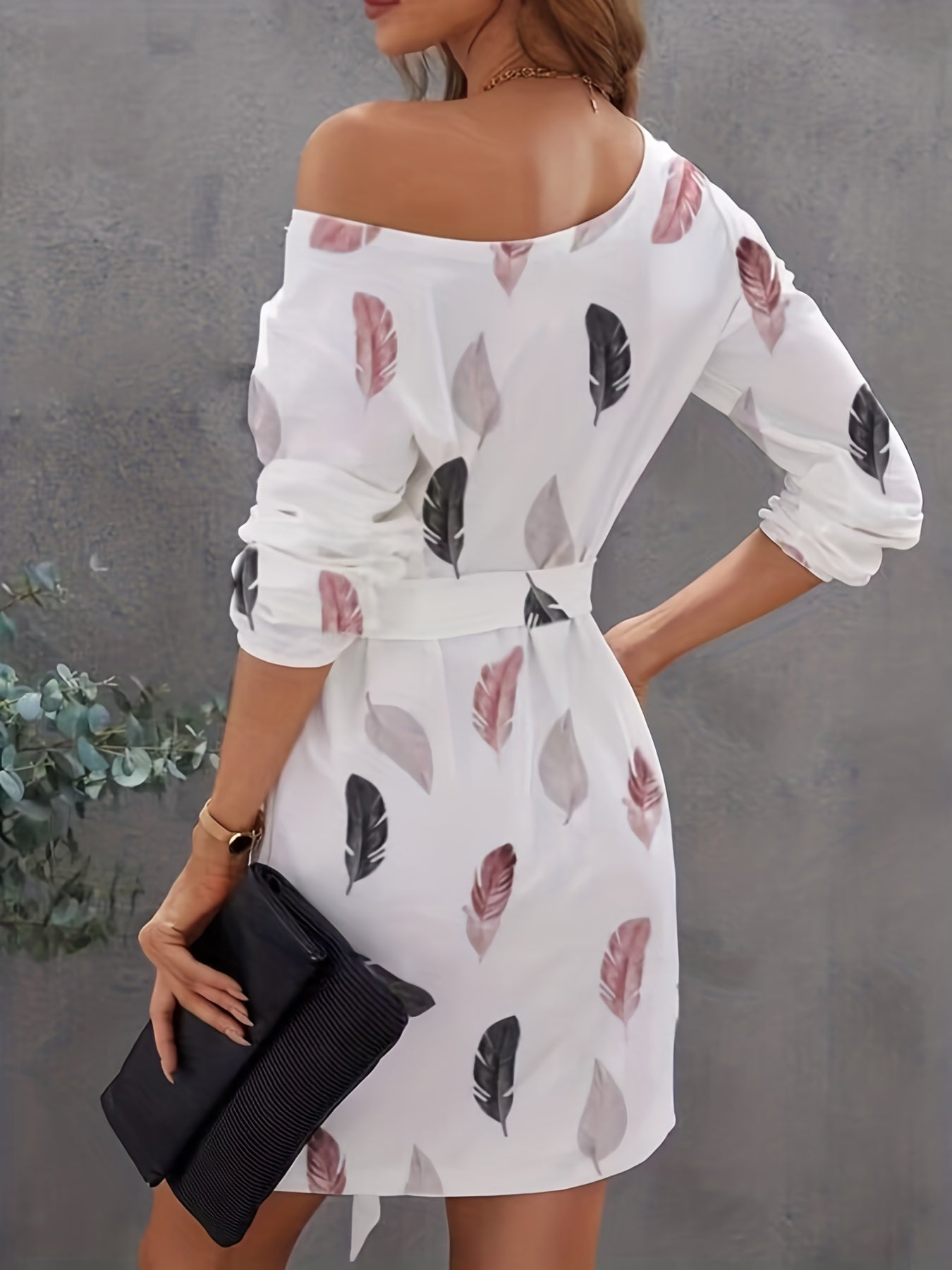 Feather Print Long Sleeve Bodycon Dress