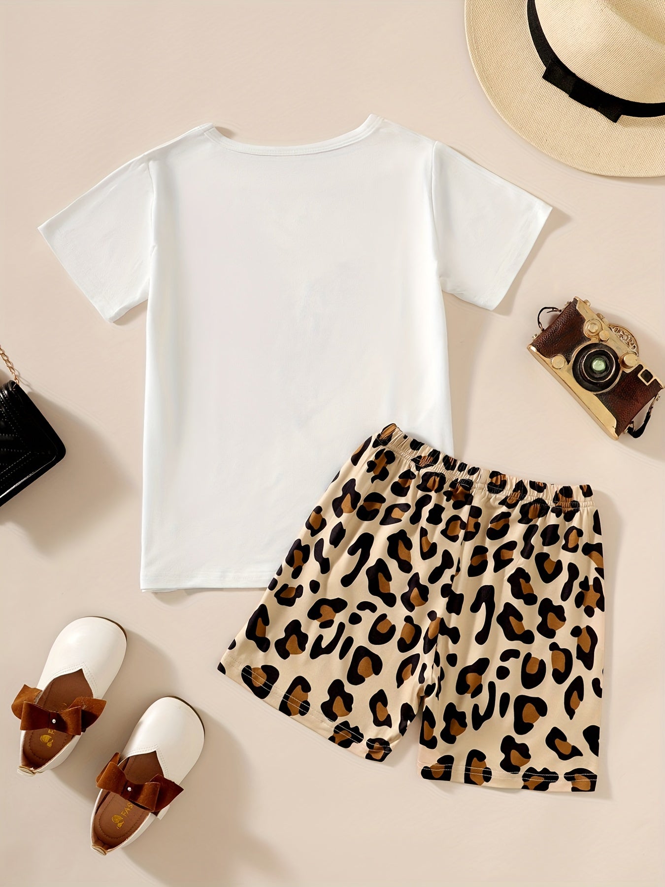 Girls Leopard Heart Graphic Tee & Shorts Loungewear Set