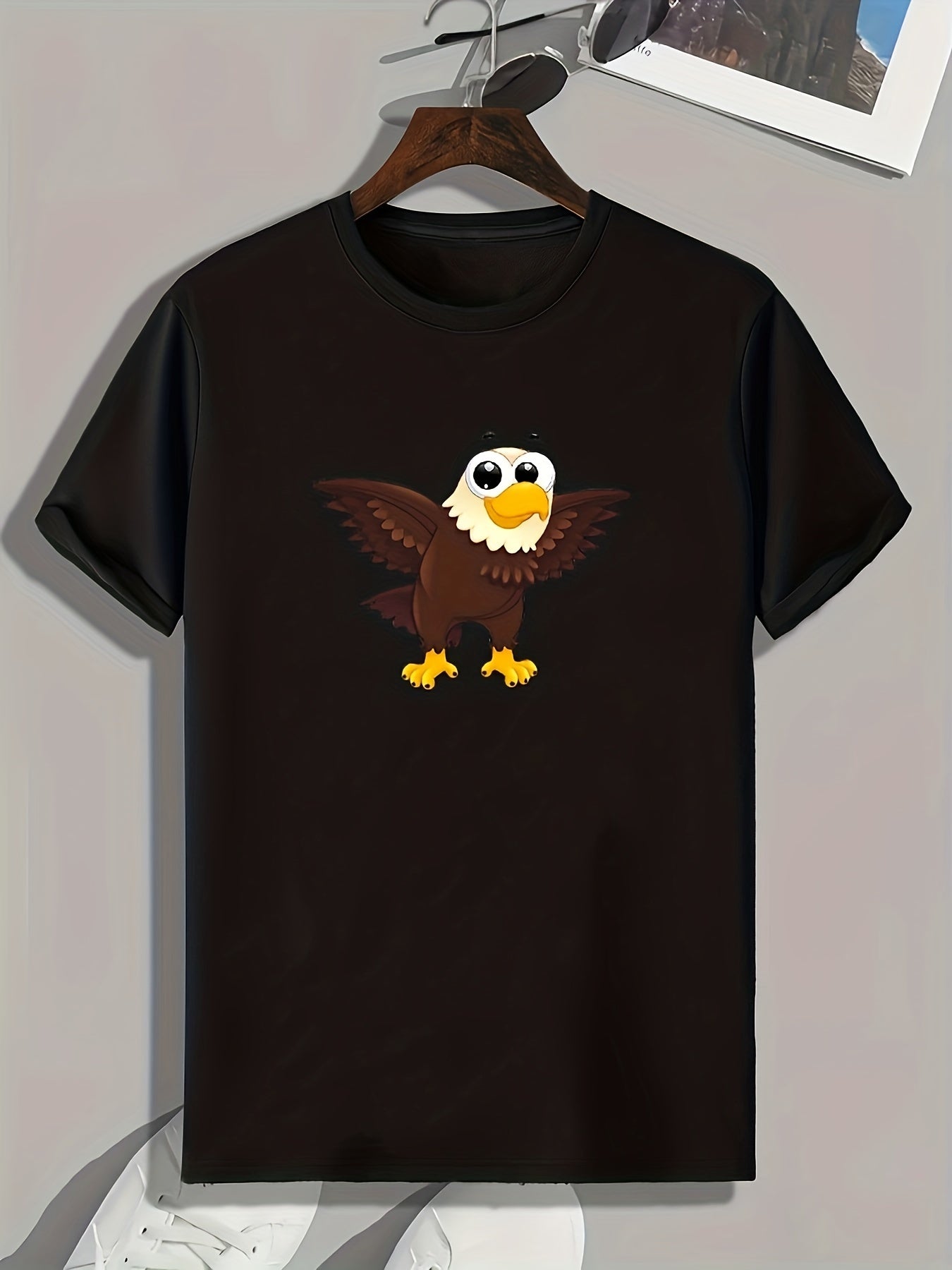 Eagle Print Men's Graphic Tee for Summer