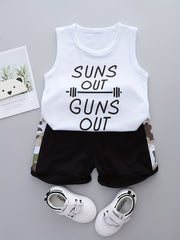 2pcs Boys SUNS OUT Print Tank Top & Camo Shorts Set Kids Summer Clothes
