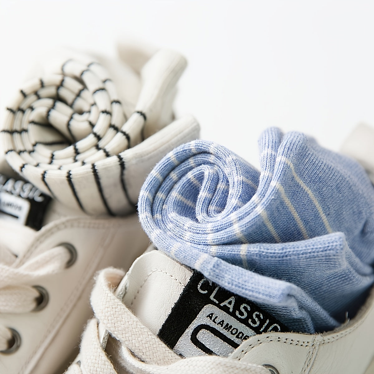 4 Pairs Striped Sports Socks for Women