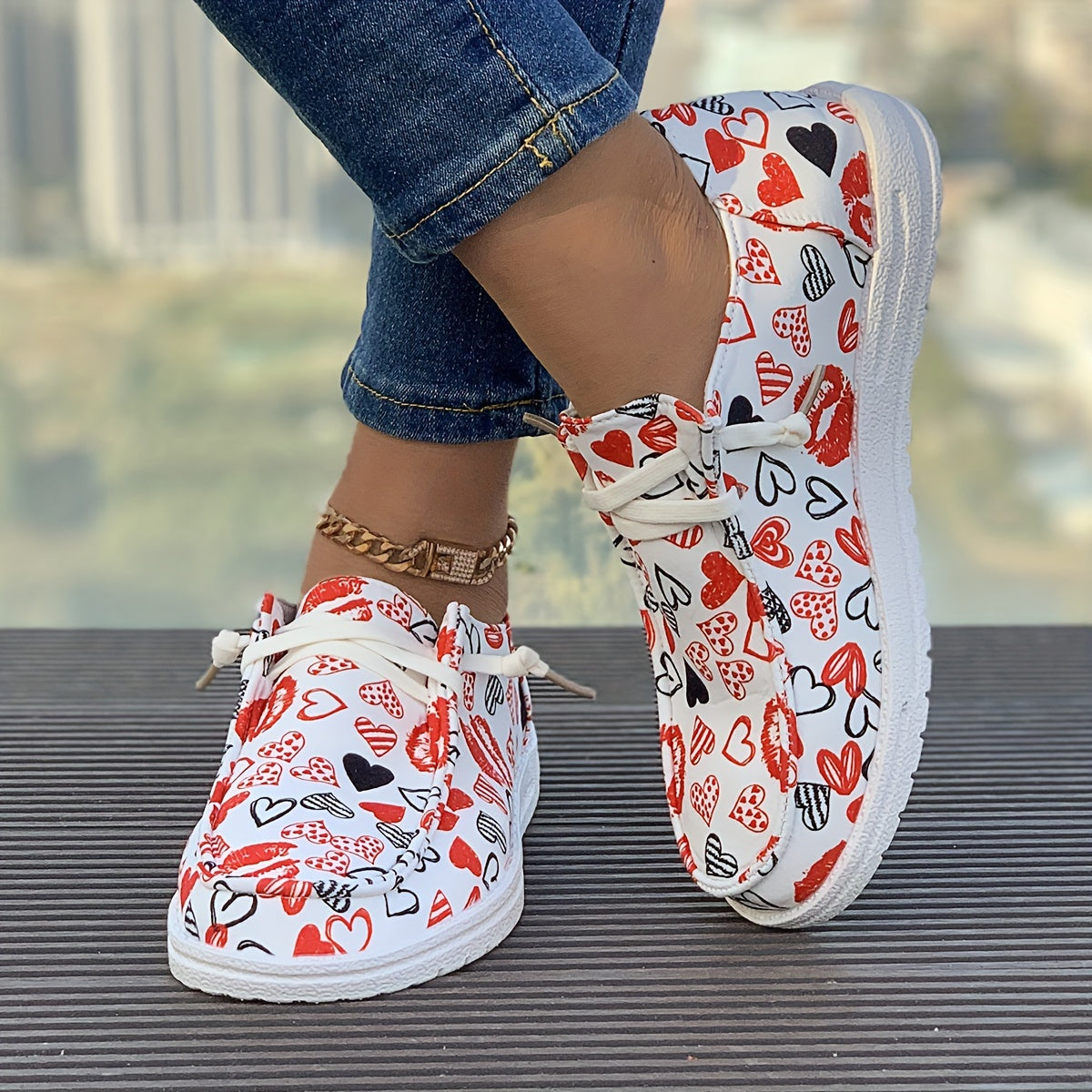 Love Pattern Lace-up Skate Shoes for Women