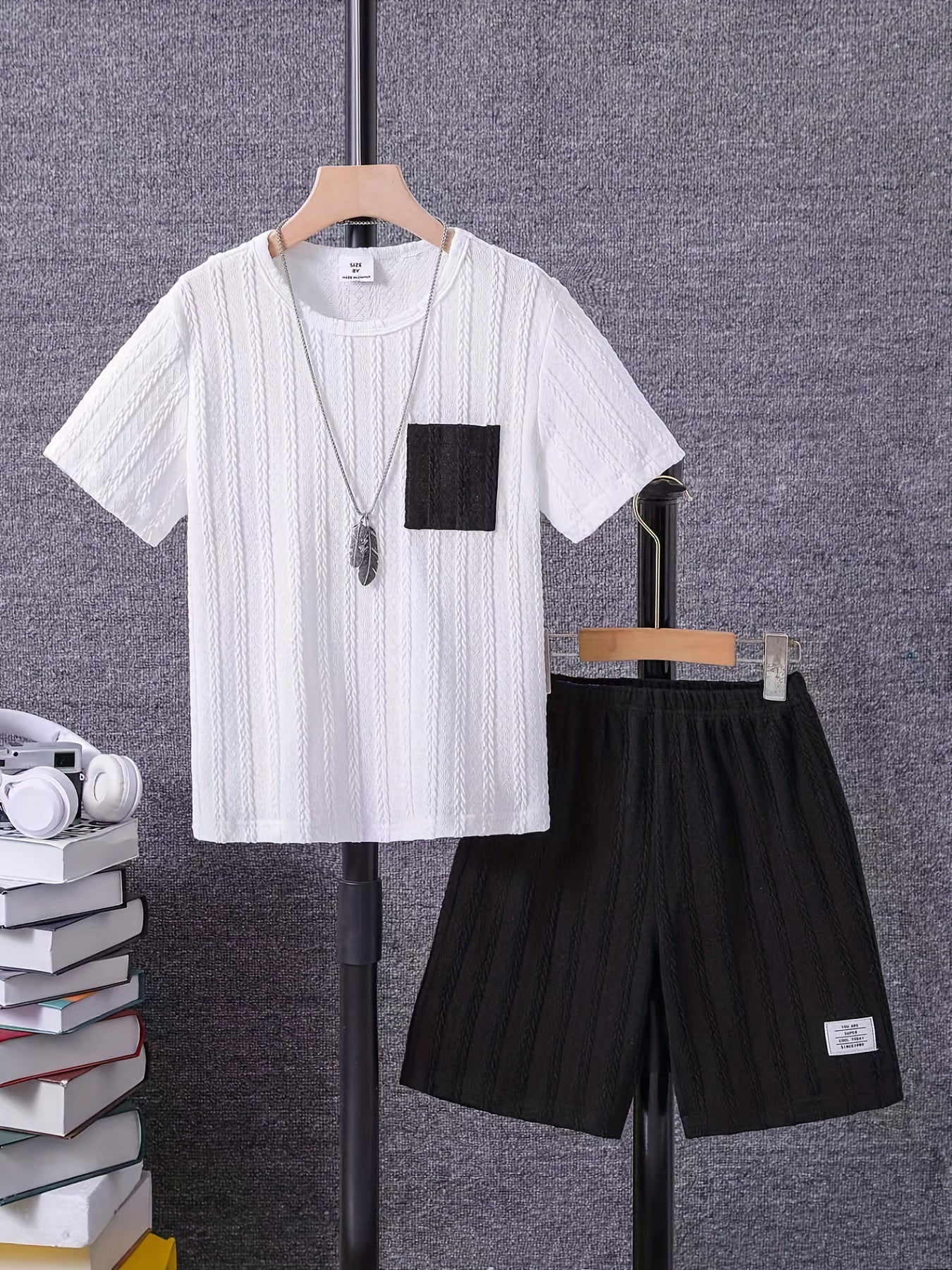 Boys Casual Stripe Graphic Short Sleeve T shirt & Shorts Set