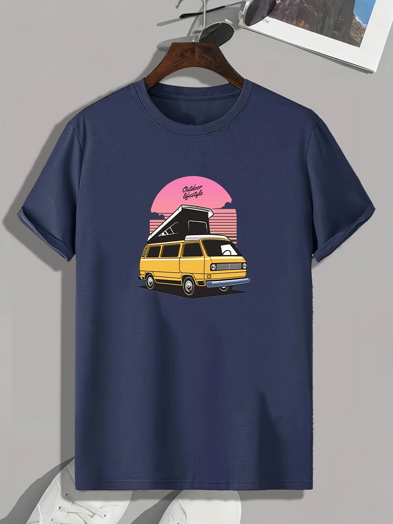 Van Pattern Print Men's Sports T-shirt for Fitness Activities