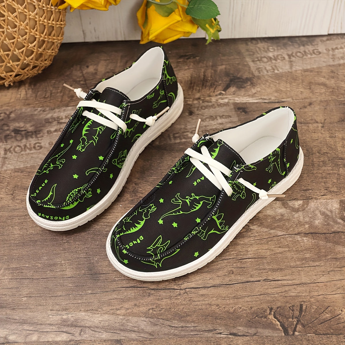 Women's Skateboard Shoes Dinosaur & Star Pattern Flat Lace-up Canvas Shoes