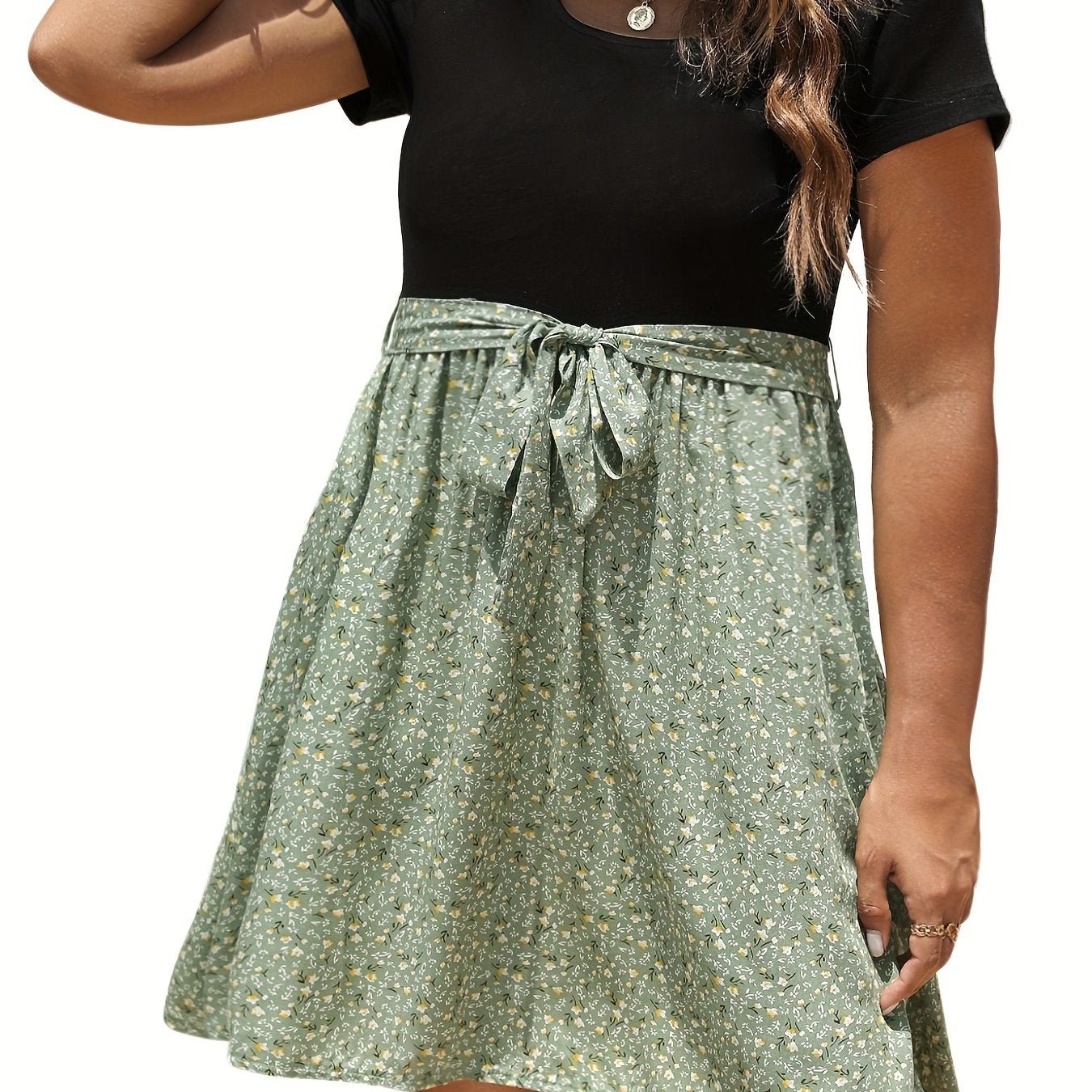 Colorblock Ditsy Print Short Sleeve Dress With Belt