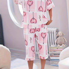 Heart Print Pajamas Set Crew Neck Top & Crop Pants Women's Sleepwear
