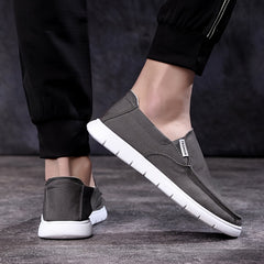 Men Slip on Sneakers Lightweight Comfy Non slip Casual Shoes