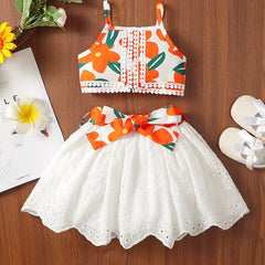 2pcs Baby Girls Floral Print Camisole Top & Eyelet Belted Skirt Set