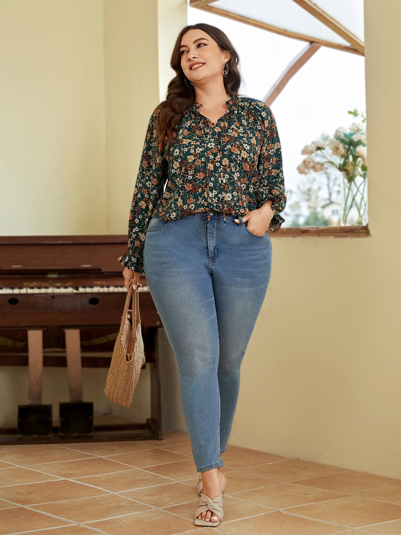 Ditsy Print Long Sleeve V Neck Keyhole Tie Top