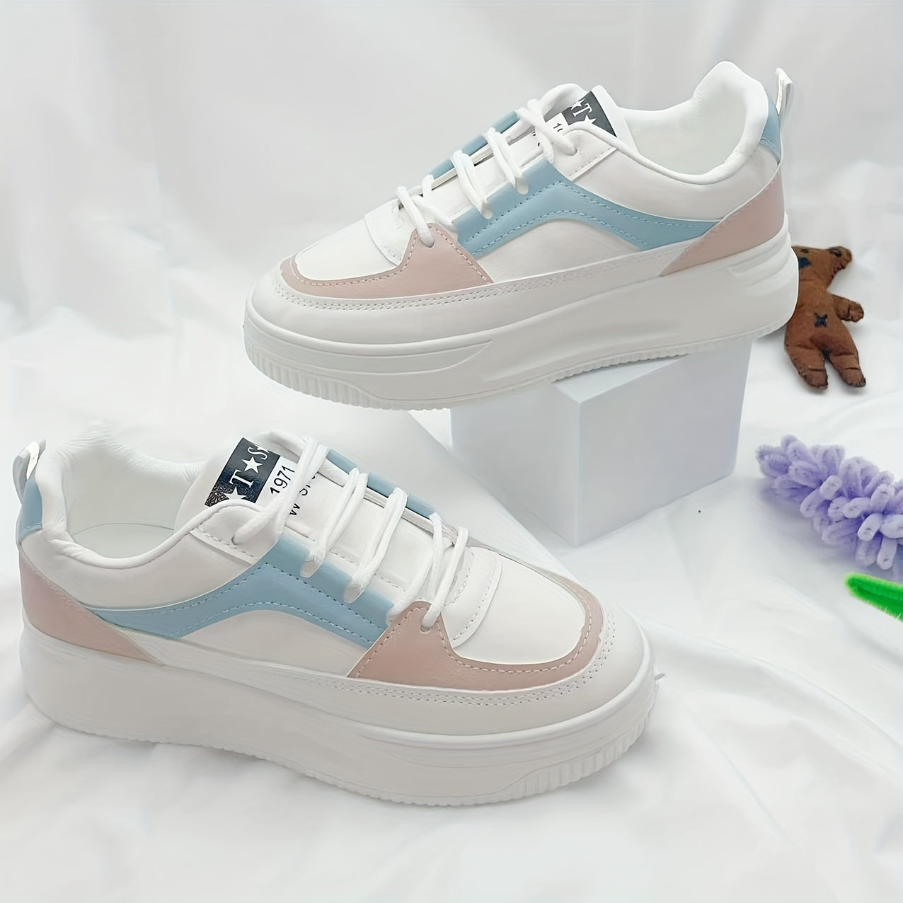Breathable Platform Skate Shoes Womens Sneakers