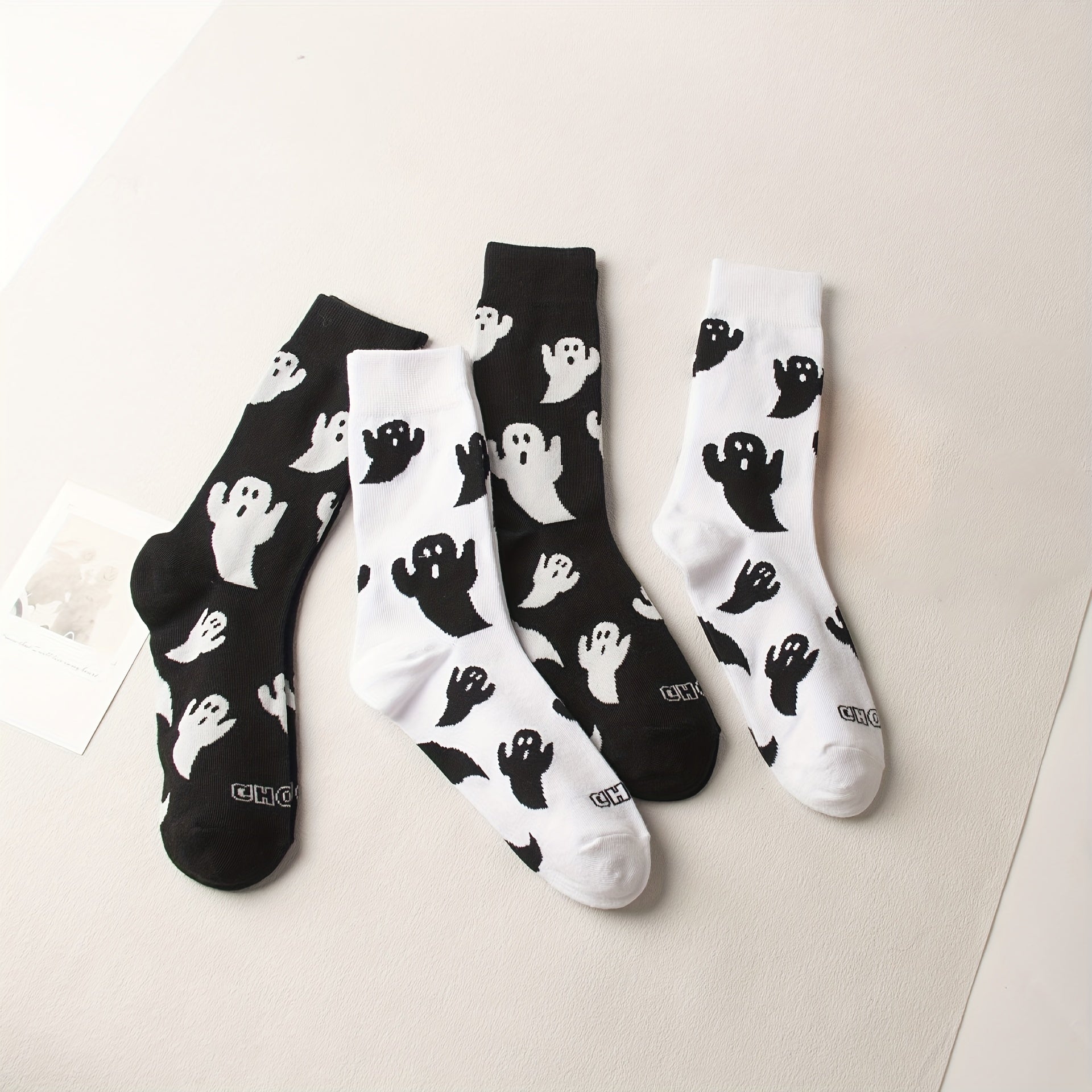 2 Pairs Cartoon Ghost Print Socks Halloween Mid Tube Socks Women's Stockings
