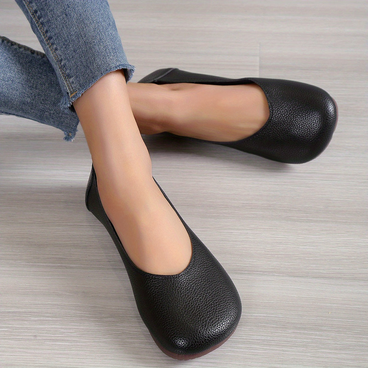 Women's Soft Sole Slip-On Loafers Faux Leather Flats