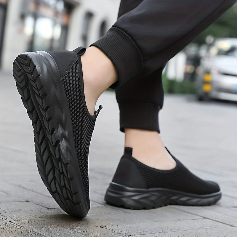 Men's Lightweight Mesh Slip-On Sneakers