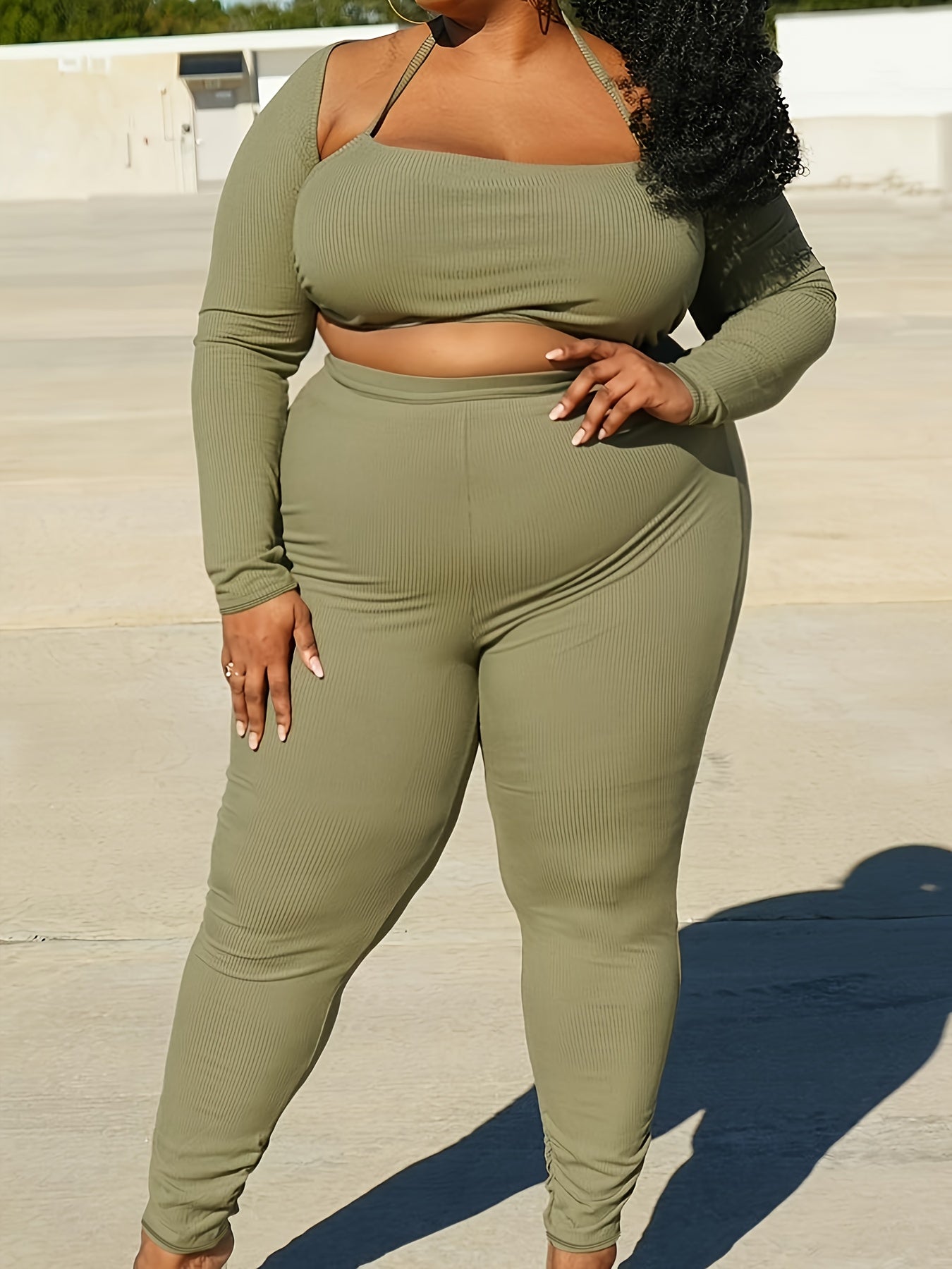Women's Plus Ribbed Halter Neck Crop Top & Oversleeve & Pants Set