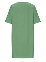 Solid Short Sleeve Round Neck Pleated Dress With Pockets