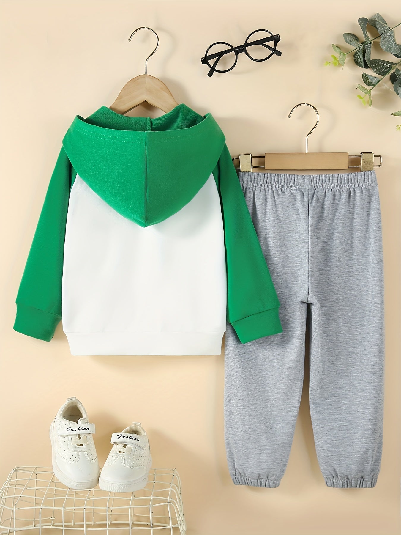 Boy's Excavator Pattern Outfit Hoodie & Sweatpants Set
