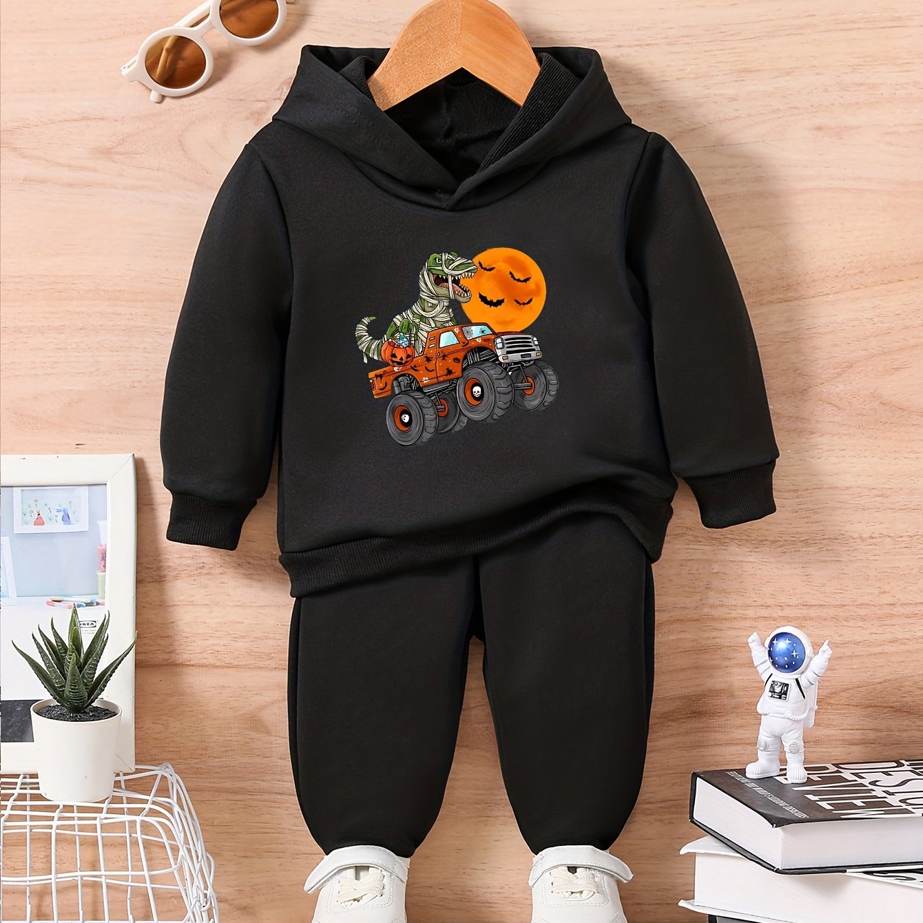 Baby's Cartoon Graphic 2pcs Outfit Set
