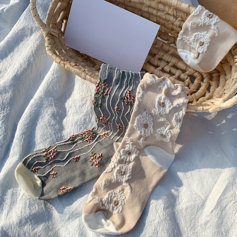 2 Pairs 3D Floral Textured Socks for Women