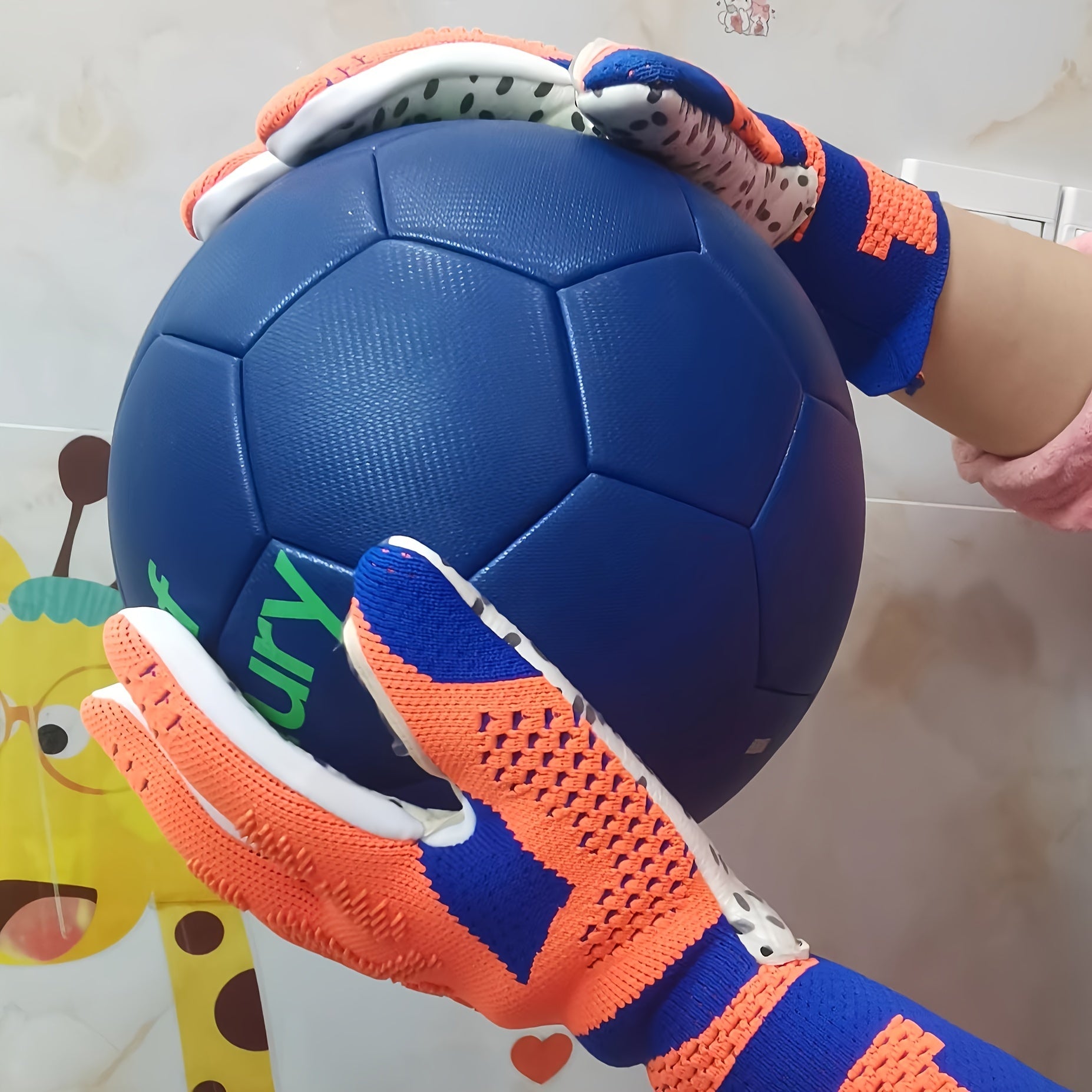 Breathable & Wear-resistant Football Goalkeeper Gloves for Training & Match