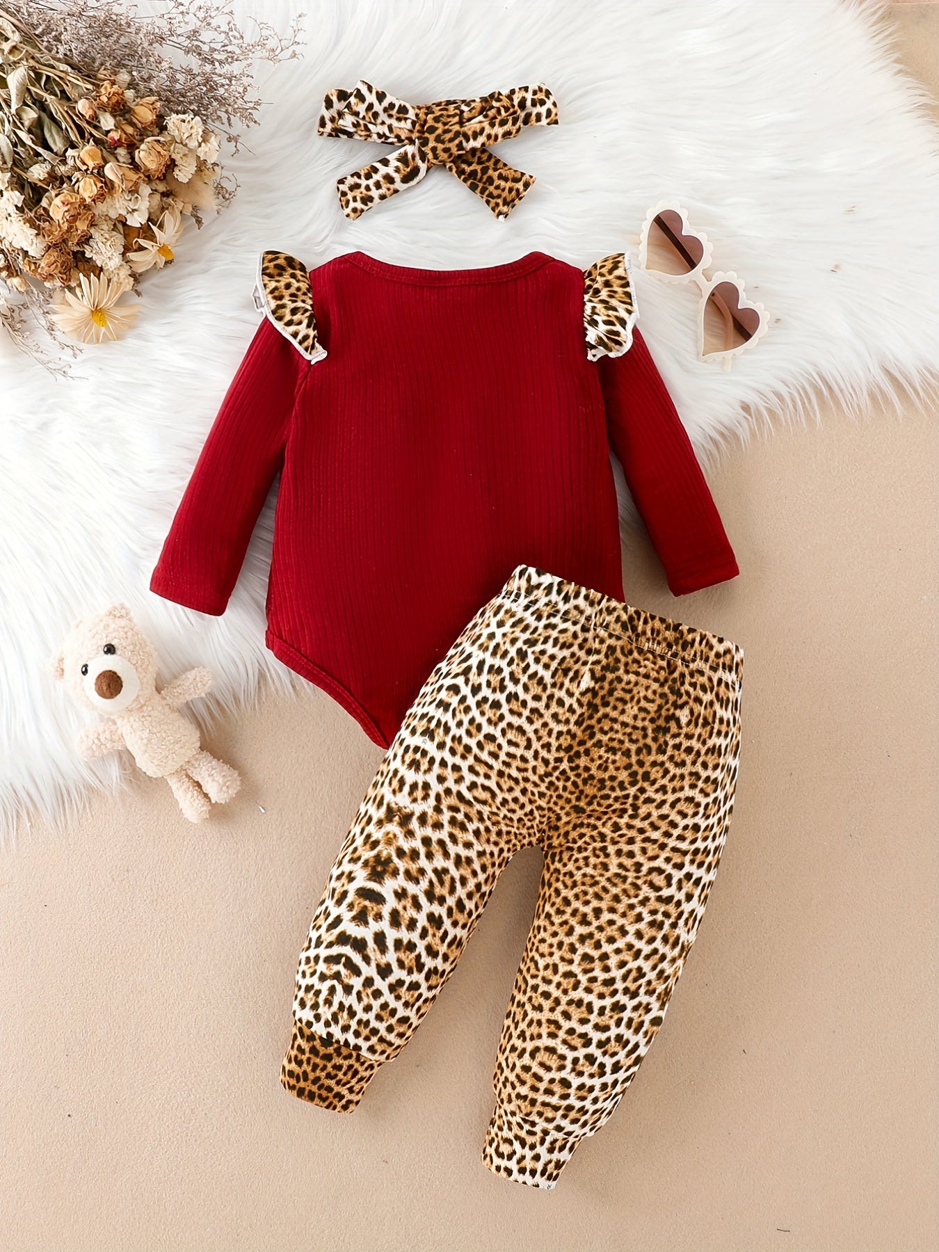 3pcs Baby Girls Embroidered Leopard Love Creeper Top