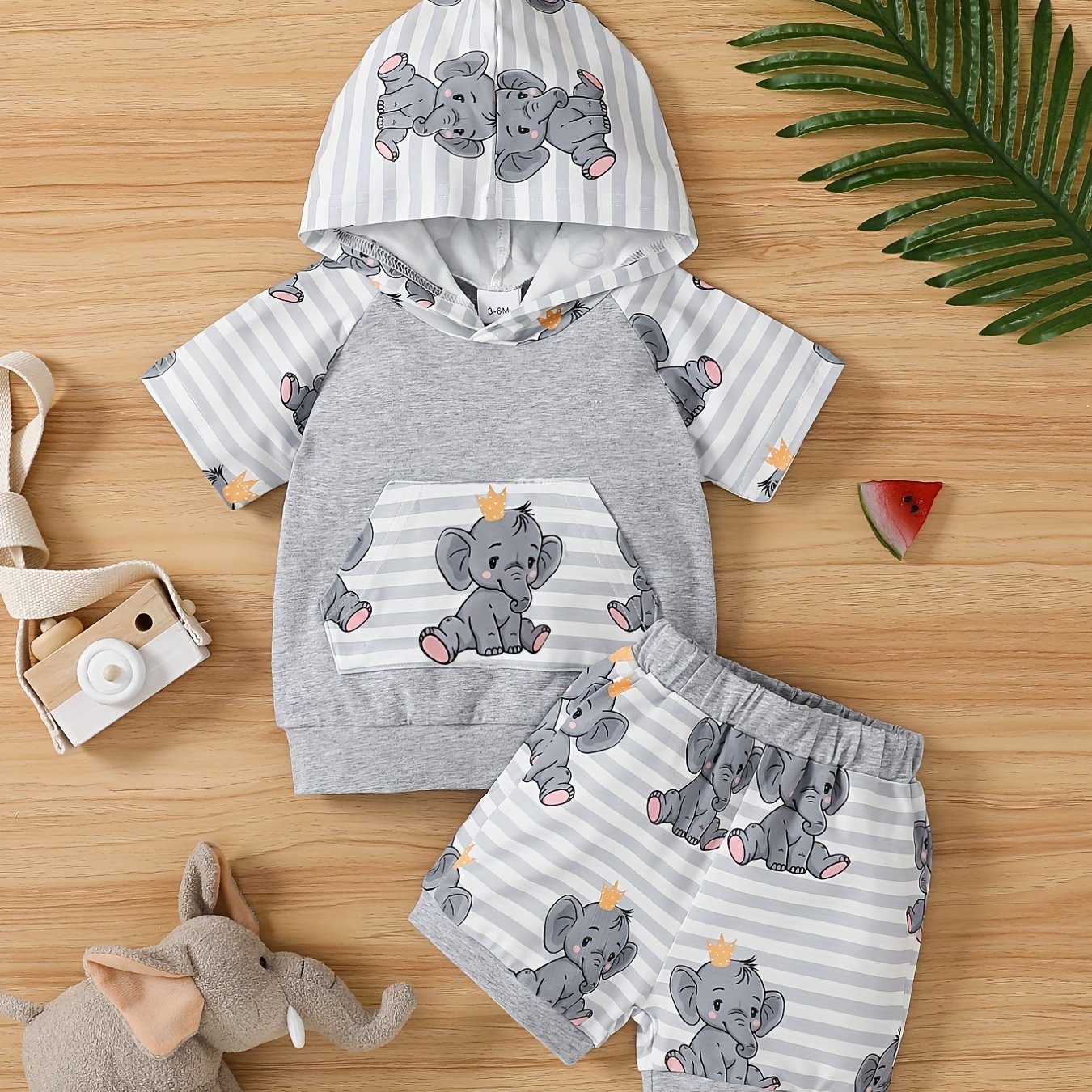 2pcs Baby Boys Elephant Print Hoodie & Shorts Set