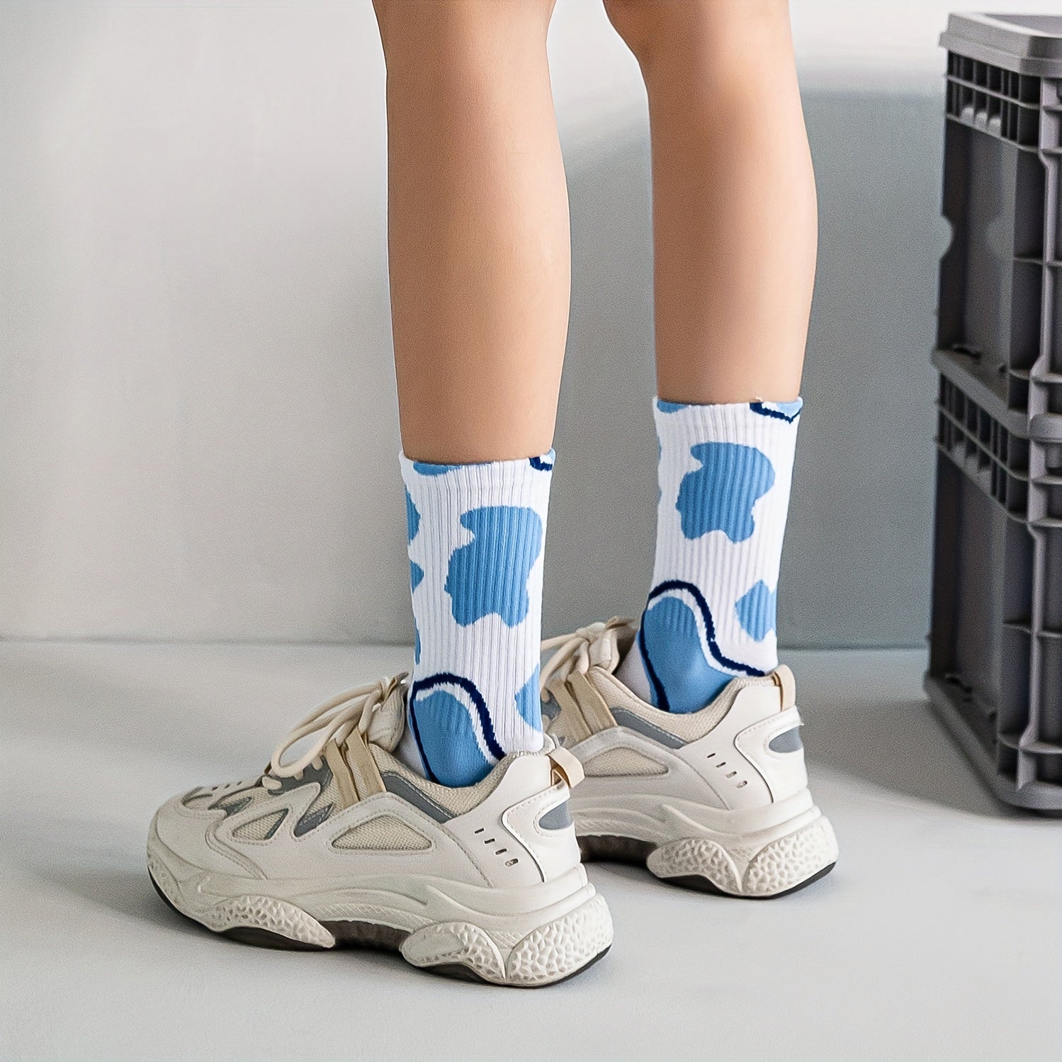 4 Pairs Cow Spot Pattern Socks Comfy & Breathable Mid Tube Socks