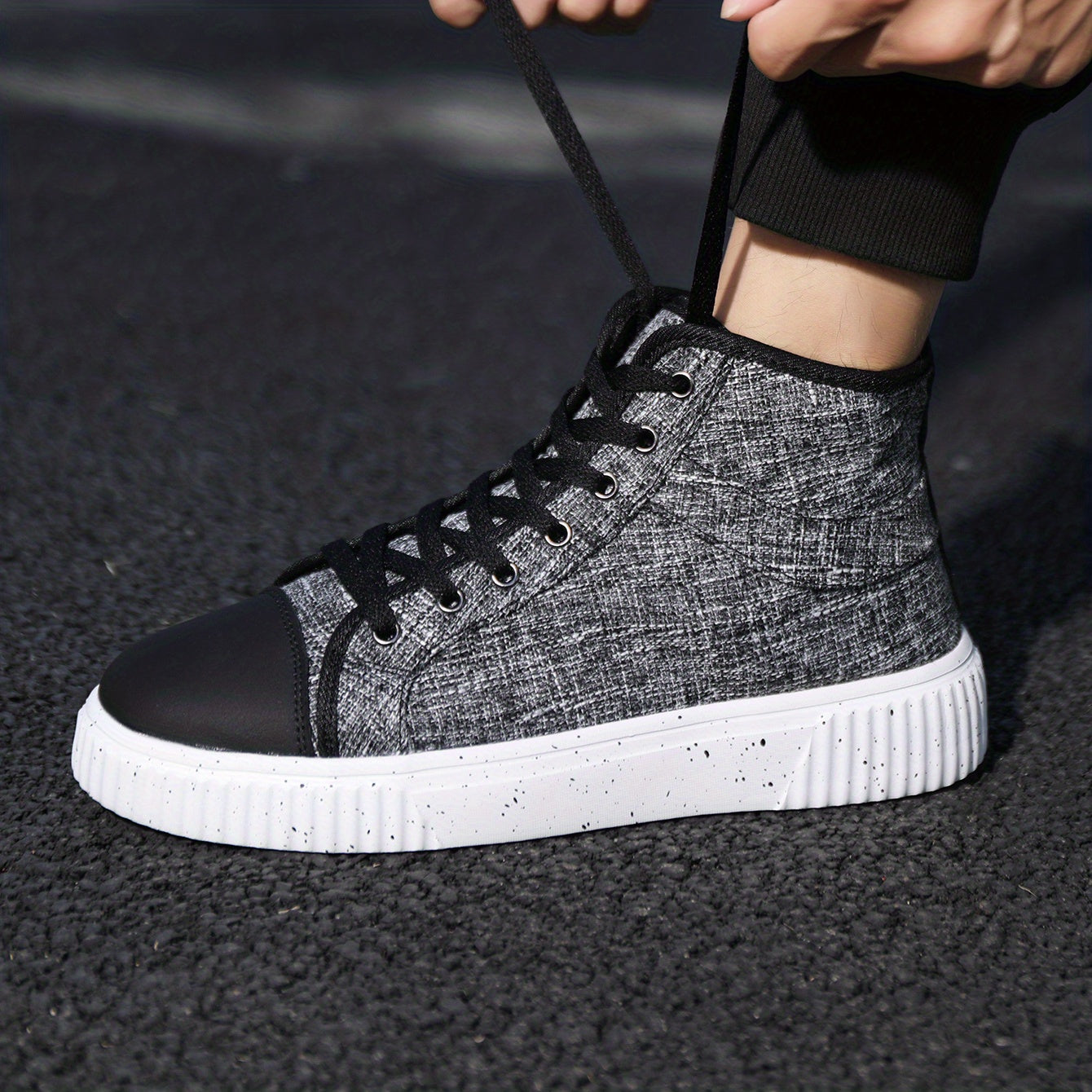 Men's High Top Canvas Sneakers Comfy Sports Shoes