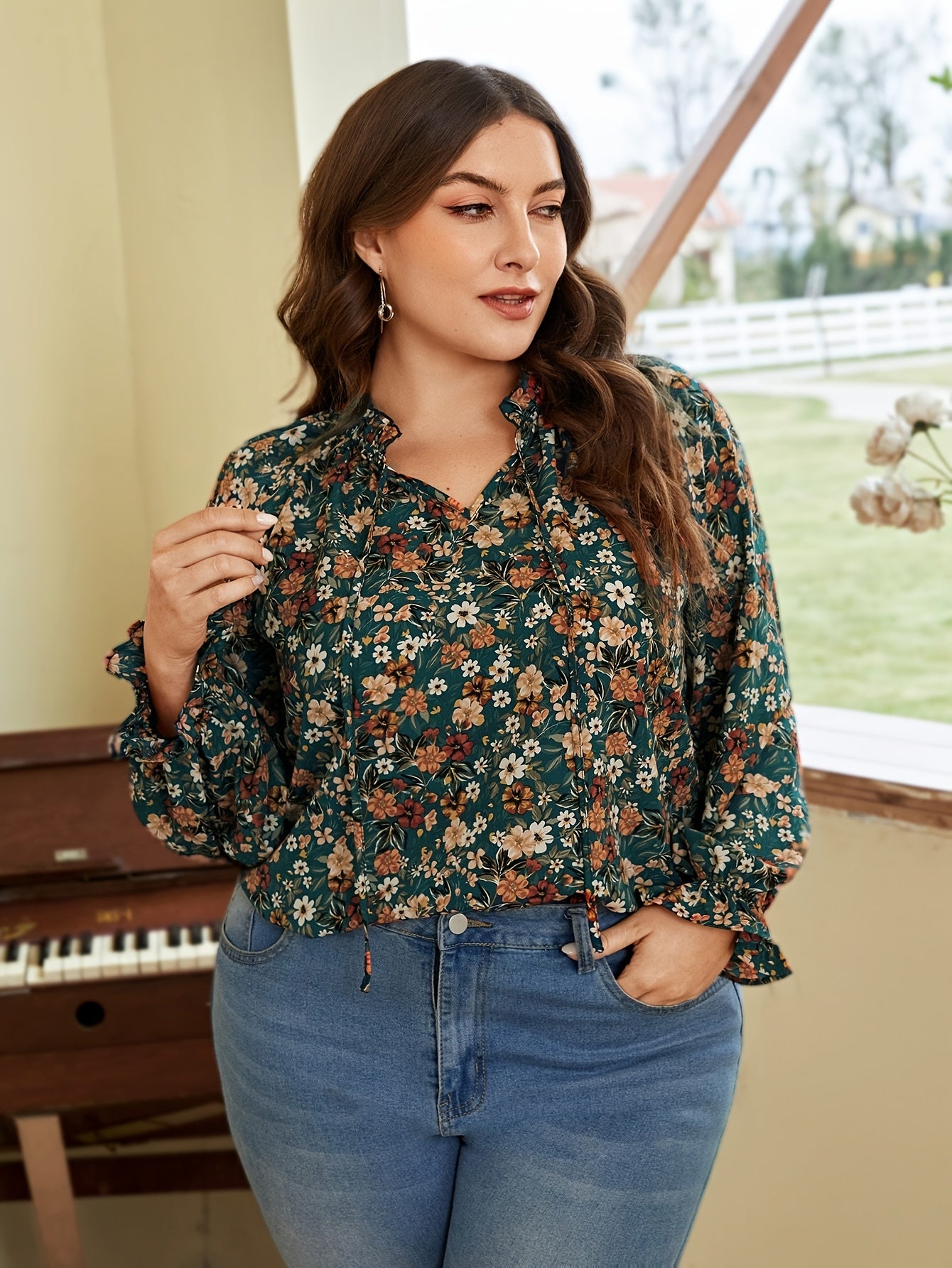 Ditsy Print Long Sleeve V Neck Keyhole Tie Top