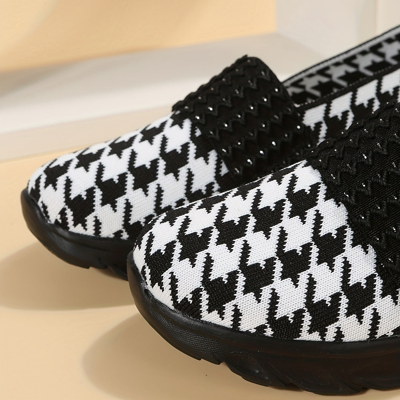 Women's Plaid Walking Shoes Lightweight Breathable Non slip
