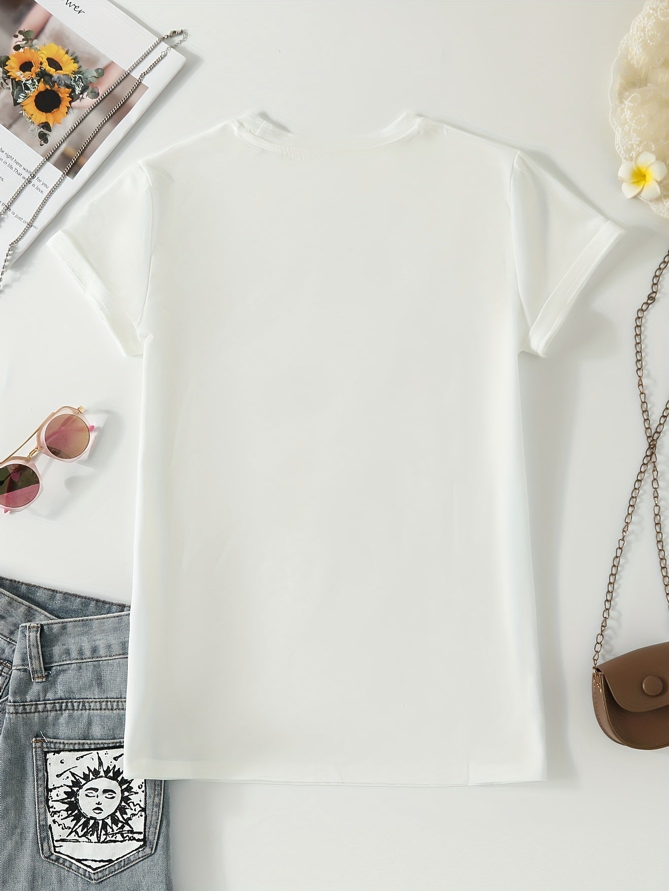 Women's Butterfly Printed Loose Fitting T-shirt Round Neck Casual Sports Top