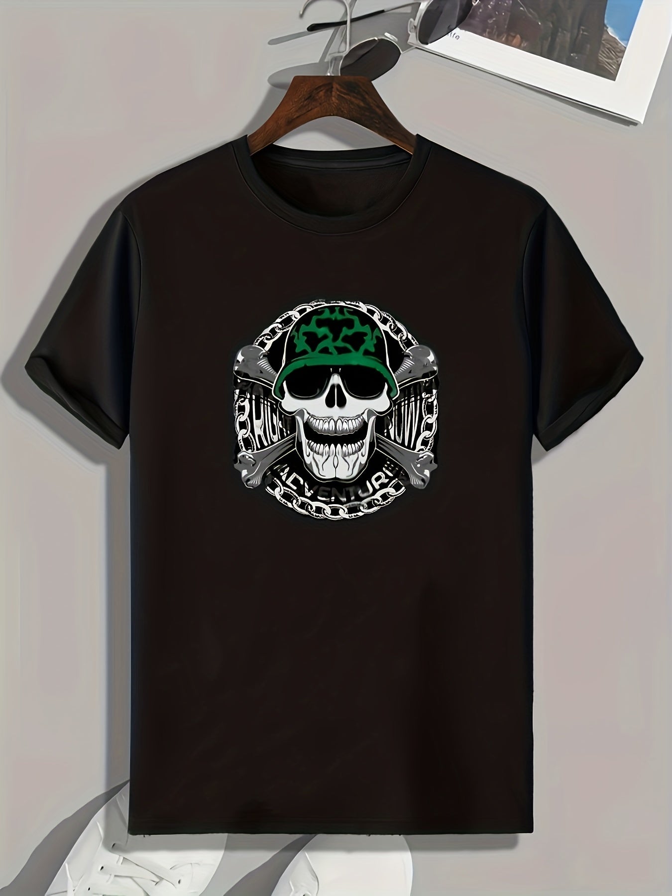 Skull Print Men's Graphic T-shirt for Summer