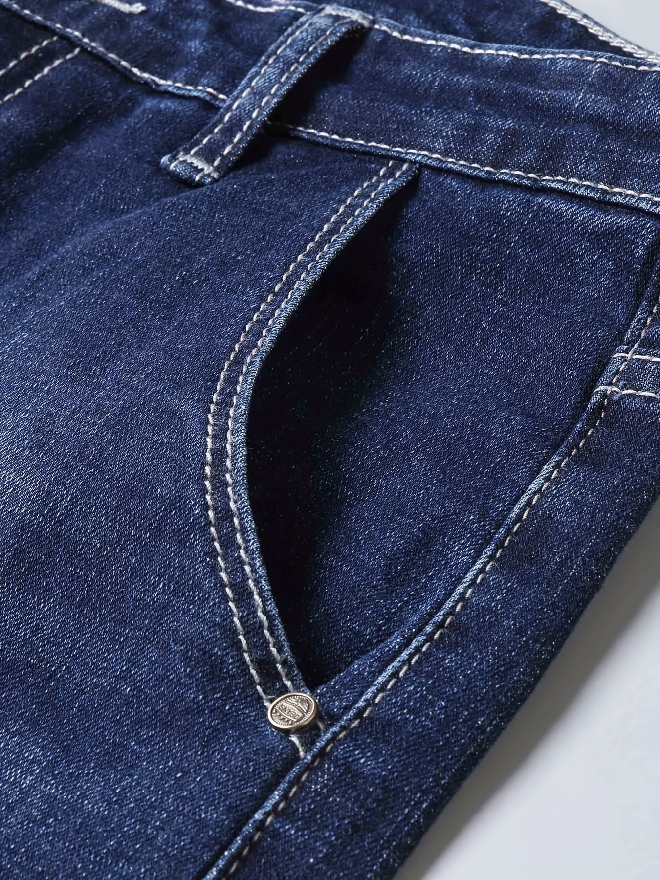 Men's Distressed Slim Fit Jeans for Spring/Summer
