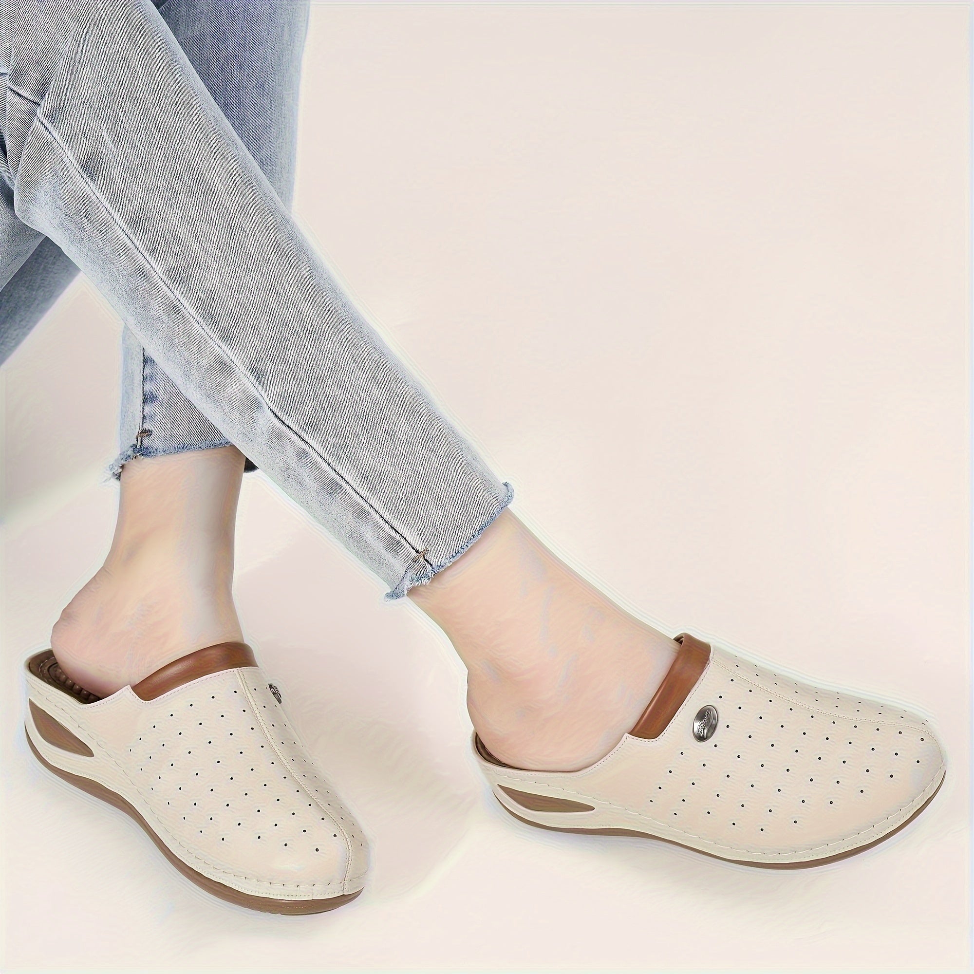 Massage Sports Sandals Faux Leather Round Toe Wear Resistance Non Slip Slides