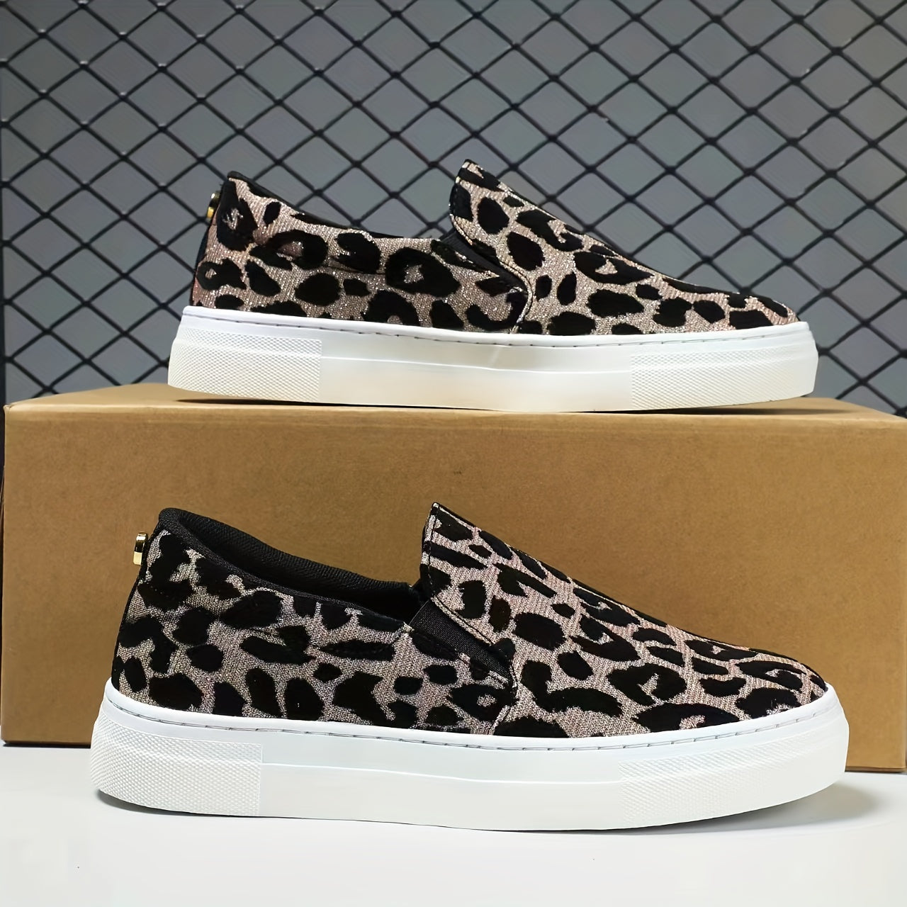 Leopard Print Canvas Slip-On Flats Round Toe Low Top Shoes