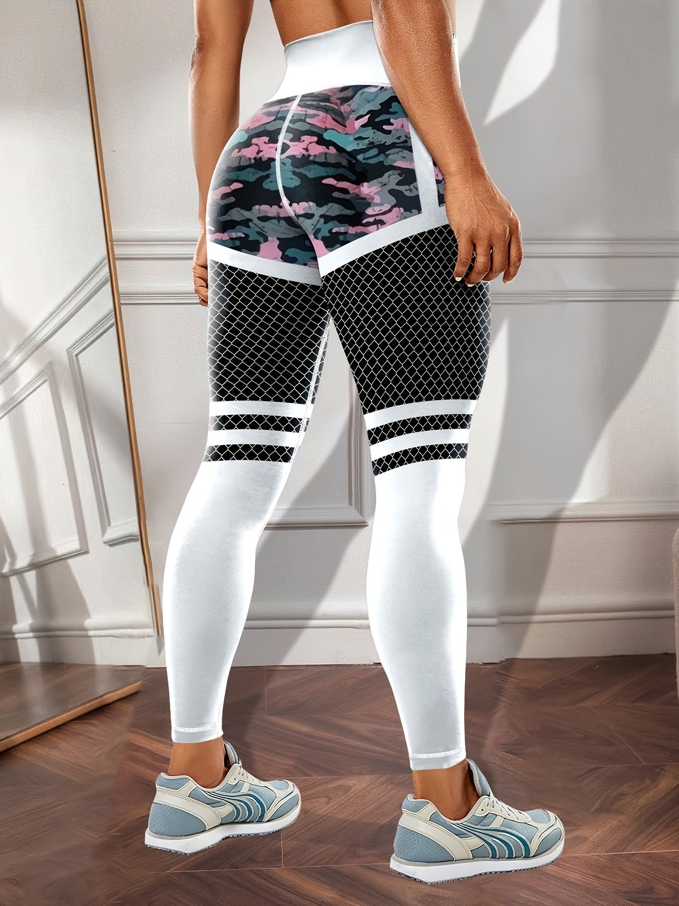 Camouflage Stripes Print High Waist Yoga Pants