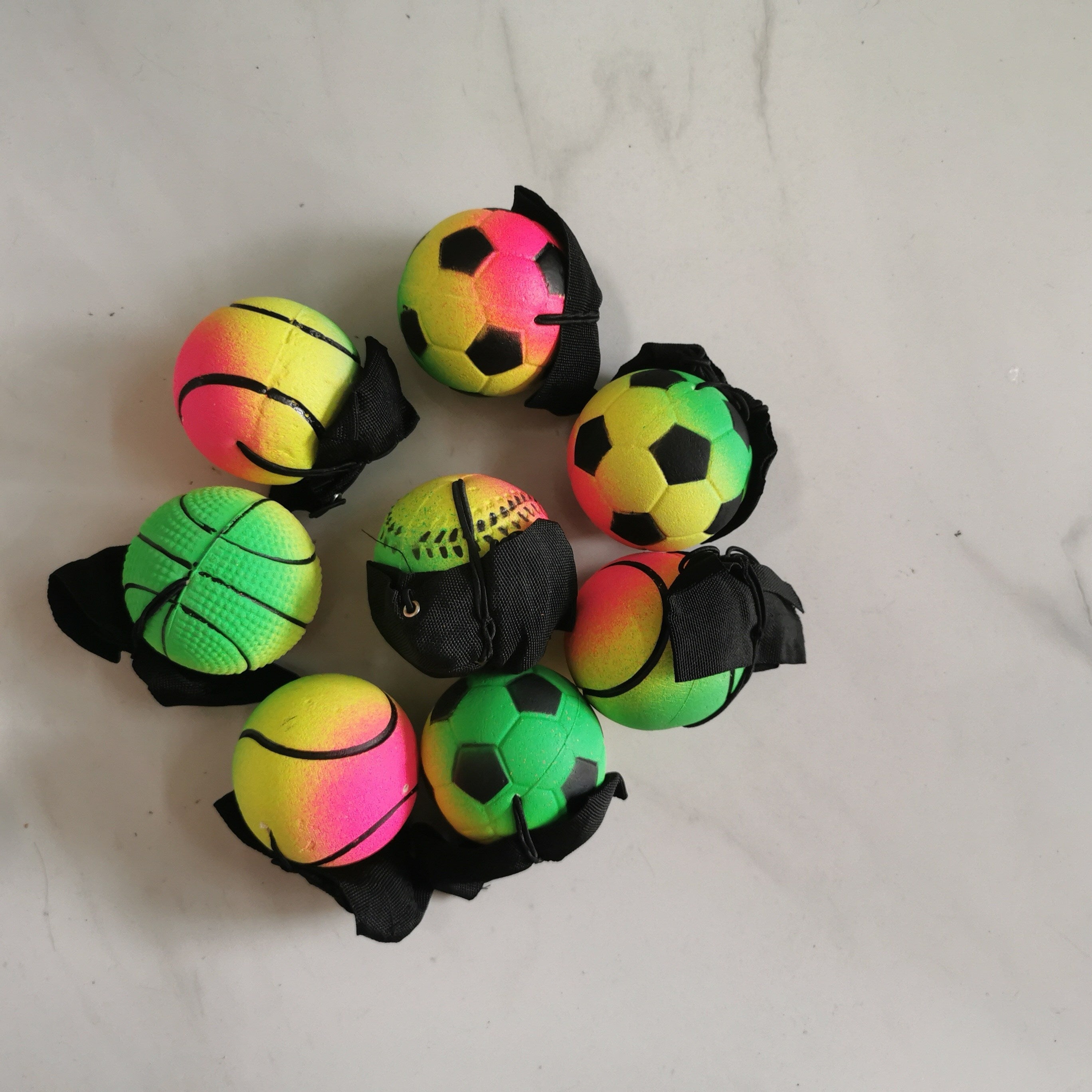 Rubber Wrist Bouncing Balls Hand Throw Toy with Elastic Strings for Kids