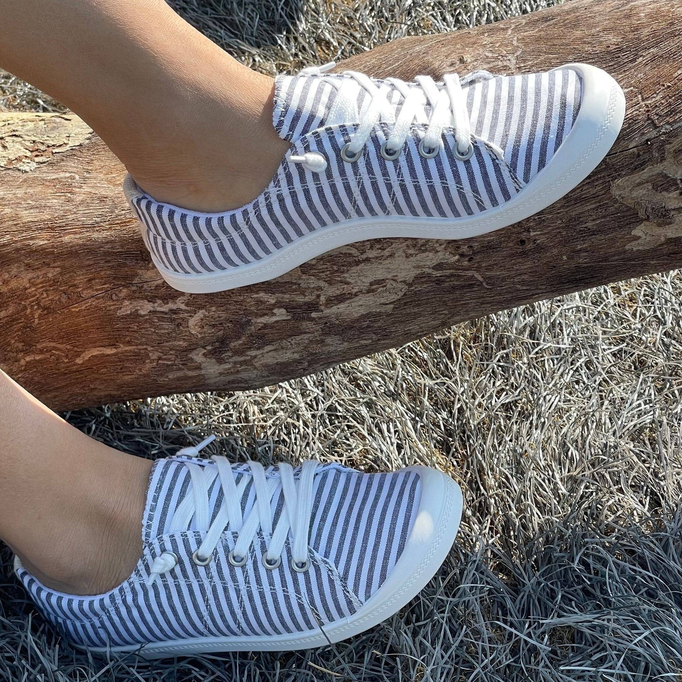 Striped Women's Casual Sneakers Lightweight Breathable Walking Shoes