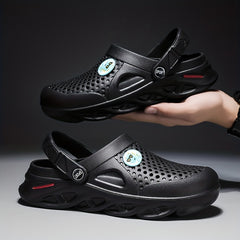 Men's Closed Toe Clogs Sandals Soft Sole Outdoor Walking Shoes